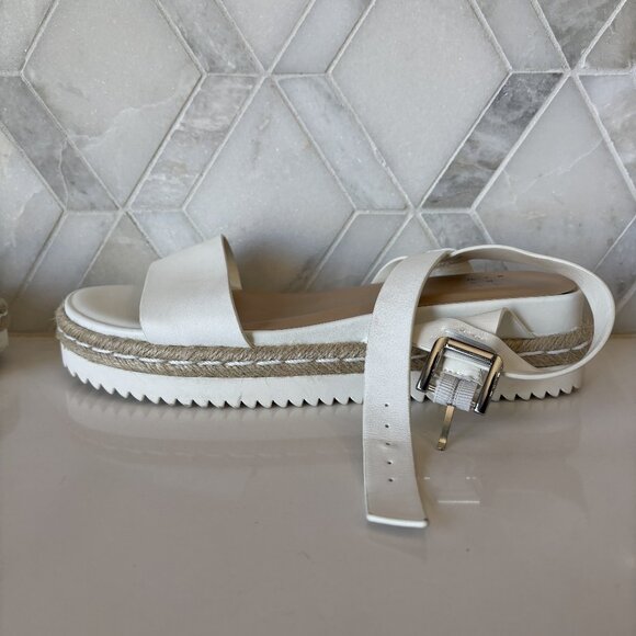 A New Day Size 9 Espadrilles Jute White Smooth Ankle Strap Buckle Padded Insole - Picture 6 of 11